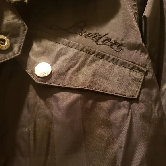 Burton snowboard jacket - Picture 2 of 10